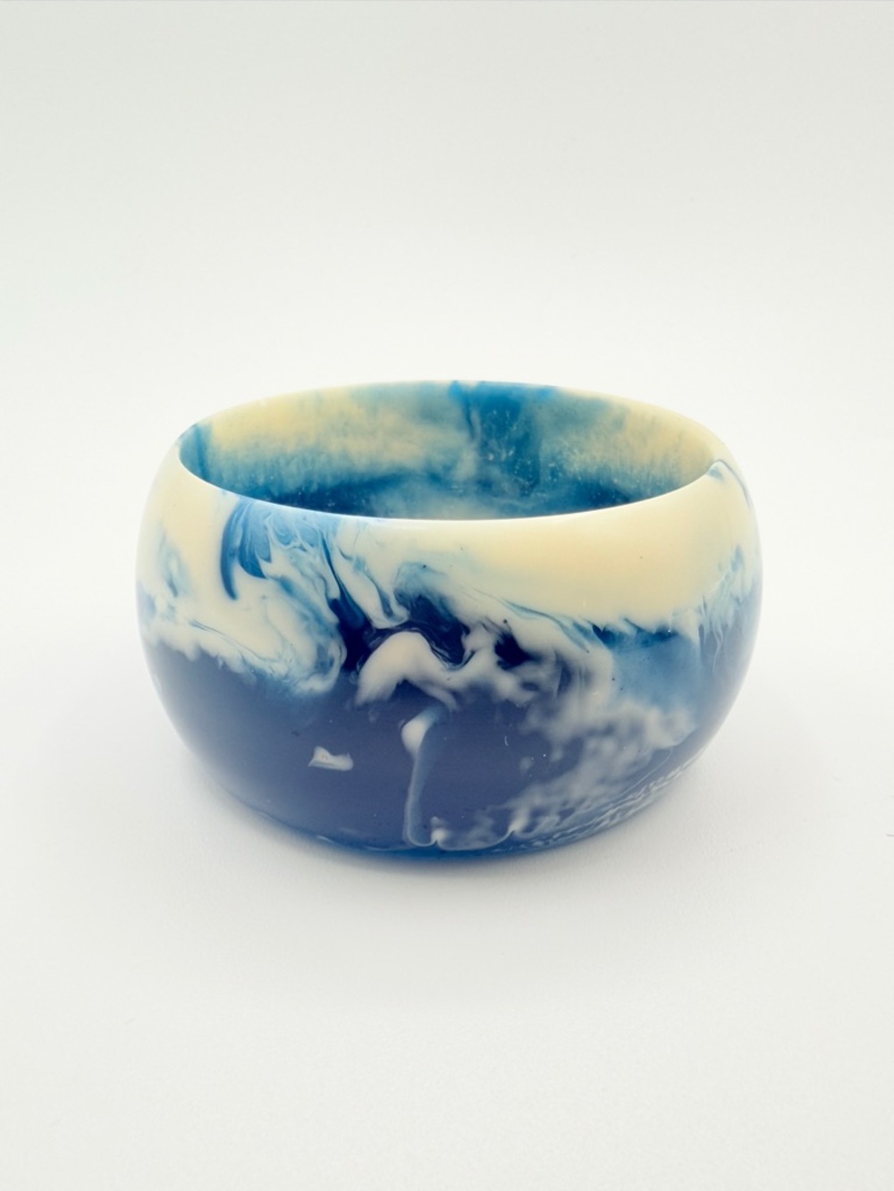 Chunky Blue White Marbled Resin Lucite Bangle Bracelet